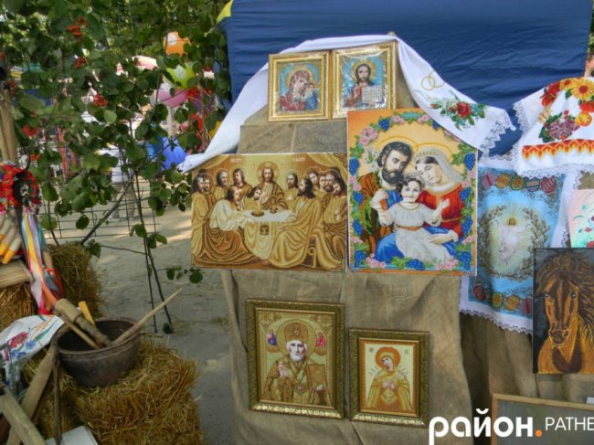 Зірки шоубізу та міжнародний фестиваль: як у Ратному святкували День Незалежності