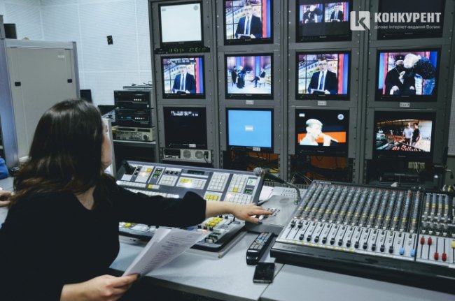 Вікторія Поліщук диригує під час ефіру