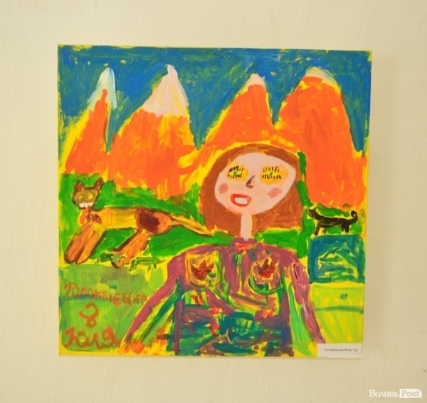 Діти малювали 15-метрову панораму Луцька. ФОТО