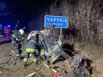 Під Луцьком – смертельна аварія: зіткнулися легковик та вантажівка. ФОТО