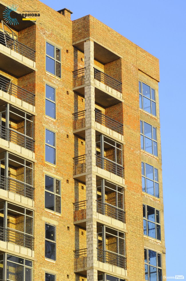 Звіт з будівництва ЖК «Супернова»: у четвертому будинку встановлюють вікна*