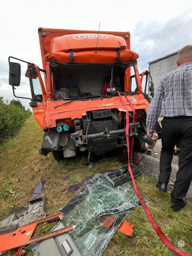 На Волині зіткнулися три вантажівки. ФОТО