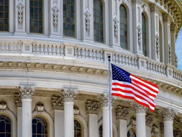 Сенат США ухвалив виділення Україні військової допомоги