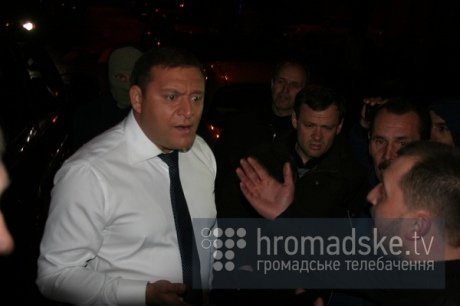 У Києві Добкіна облили зеленкою та посипали борошном. ФОТО. ВІДЕО