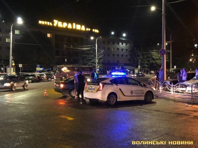 У самому центрі Луцька – аварія. ФОТО