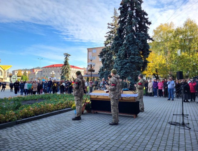 Навіки 38: на Волині попрощалися із Героєм Юрієм Халецьким