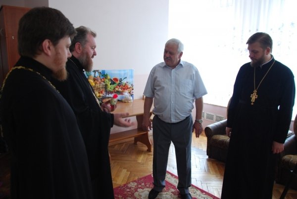 Як волинські священики на Великдень  займалися благодійністю. ФОТО