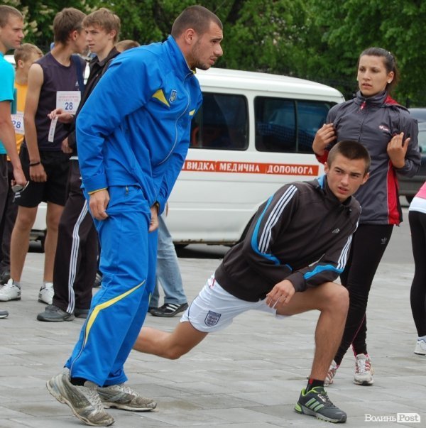 Естафету до Дня Перемоги виграли студенти «України»