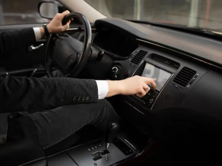 Що варто знати про митний контроль, якщо подорожуєте міжнародним таксі?