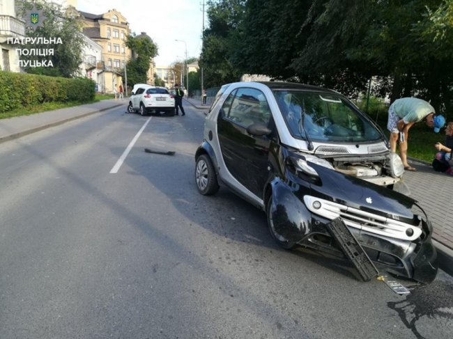 Аварія в Луцьку: винуватець заснув за кермом, постраждало немовля