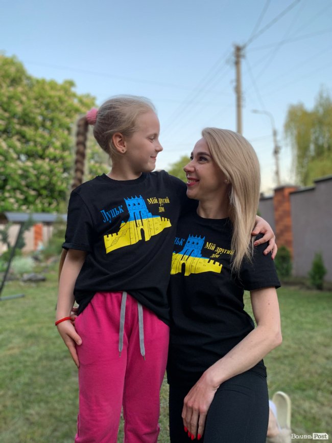 «Ми не могли повірити, що так буває». ЖІНКА З ЛУЦЬКА БЕЗОПЛАТНО ПРИХИСТИЛА ДЕКІЛЬКА СІМЕЙ ПЕРЕСЕЛЕНЦІВ