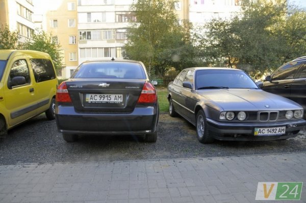 «Автоколапс» у луцьких дворах