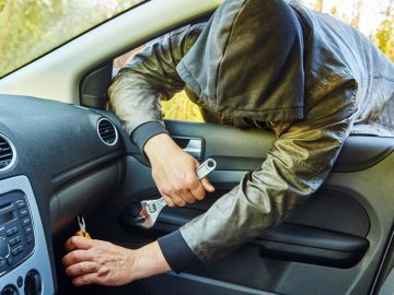 Викрили волинянина, який обкрадав автомобілі