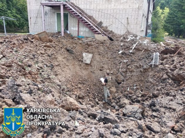 Росіяни розбомбили дитячий табір на Харківщині