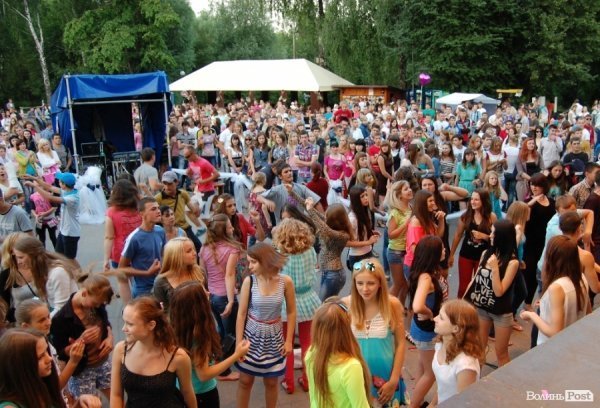 У День молоді в Луцьку був DJ-парад. ФОТО