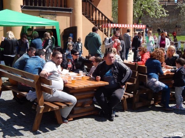 У Луцьку стартував перший фестиваль вуличної їжі «Lutsk Food Fest». ФОТО