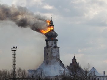 На Львівщині - масштабна пожежа у виправній колонії 