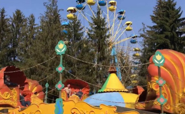 Повідомили, коли у Луцьку запрацюють атракціони