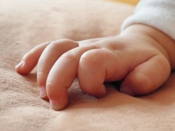 У Маріуполі жінка хотіла продати свою новонароджену дитину