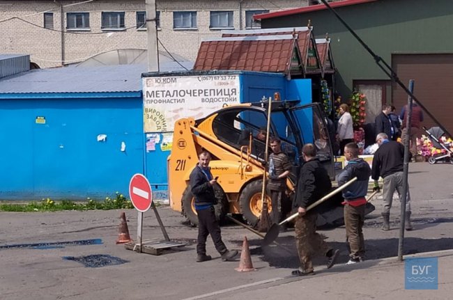 На автостанції у Володимирі через ремонт дороги заблокований рух 