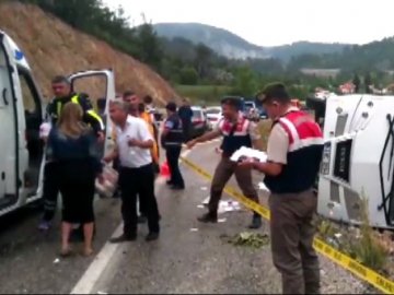 У Туреччині - аварія: перекинувся автобус з українцями