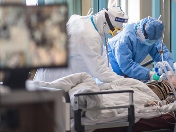 Двох волинян, хворих на коронавірус, рятували у реанімації