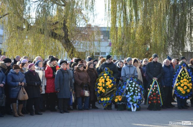 Загинув у день народження: Луцьк попрощався з воїном Віктором Лахаєм. ФОТОРЕПОРТАЖ