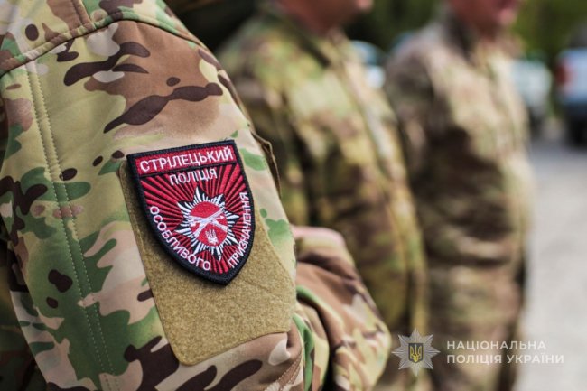 Волинським поліцейським-добровольцям, які захищають Україну, вручили відзнаки