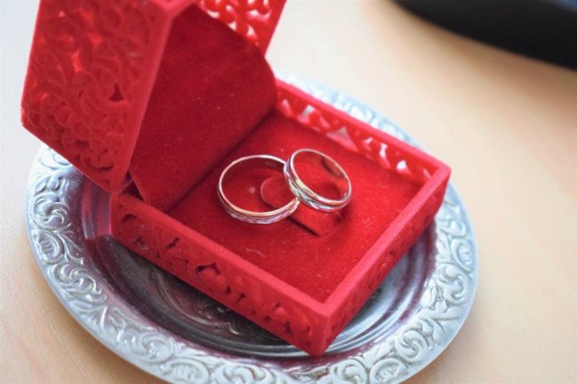 П'ять пар закоханих в один день взяли експрес-шлюб у луцькому ЦНАПі