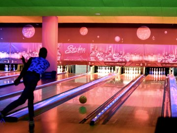 Щочетверга у «StrikeCity» можна грати у боулінг всього за 100 гривень*