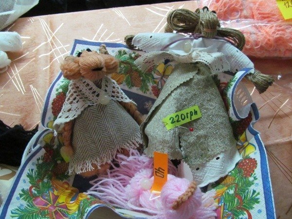 У Луцьку - благодійний аукціон хендмейду. ФОТО