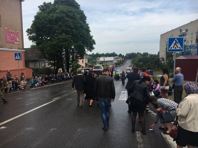 У Горохові зустріли загиблого на Сході волинянина. ФОТО