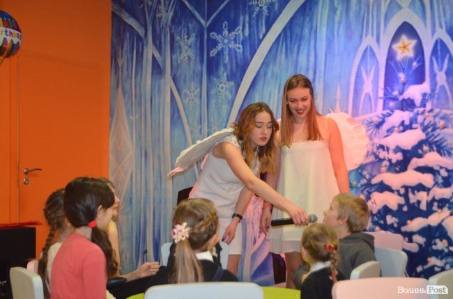 Розіграші, подарунки, вечірка: день закоханих у «ПортCity»