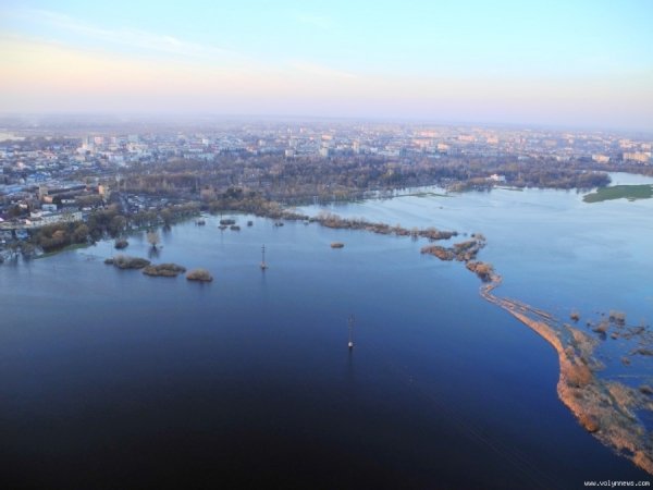 Підтоплений Луцьк з висоти пташиного польоту. ФОТО