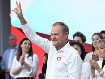 Вибори у Польщі: проєвропейський Туск заявляє про перемогу, сподіваючись на коаліцію