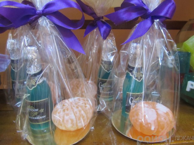 Волинянка варить та продає оригінальне мило