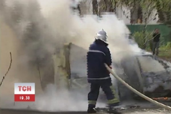 У Києві вибухнула автокавʼярня. ФОТО