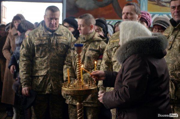«Десантник пішов у небо»:  у Ківерцях поховали Героя Маріса Камінського