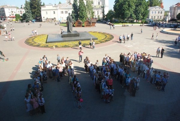 «Благовіст Волині» зібрав понад 100 тисяч гривень для дітей, батьки яких загинули у зоні АТО . ФОТО