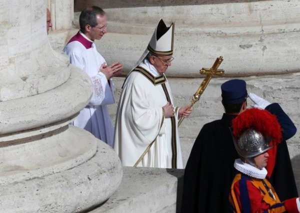 Папа Франциск офіційно отримав владу. ФОТО. ВІДЕО