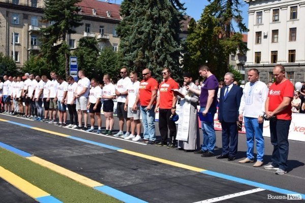 22 богатирі вражали лучан надзвичайною силою та міццю. ФОТО