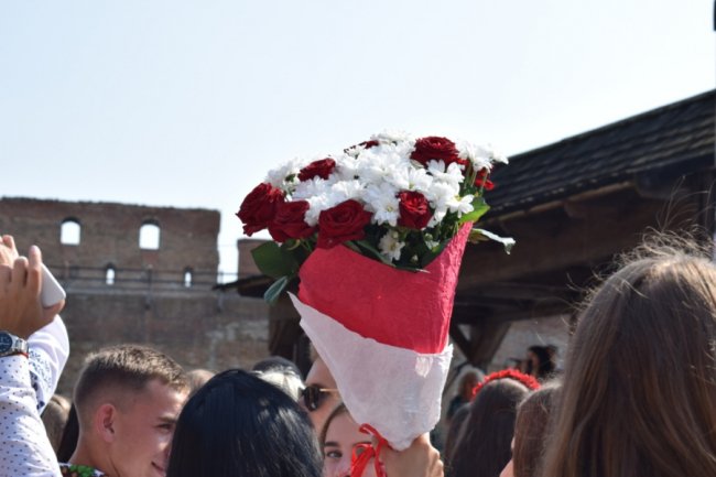 Першокурсників Луцького педколеджу посвятили у студенти. ФОТО