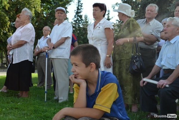 У центрі Луцька агітували за опозицію. ФОТО