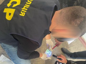 Головний лікар медзакладу на Волині «погорів» на хабарі. ФОТО