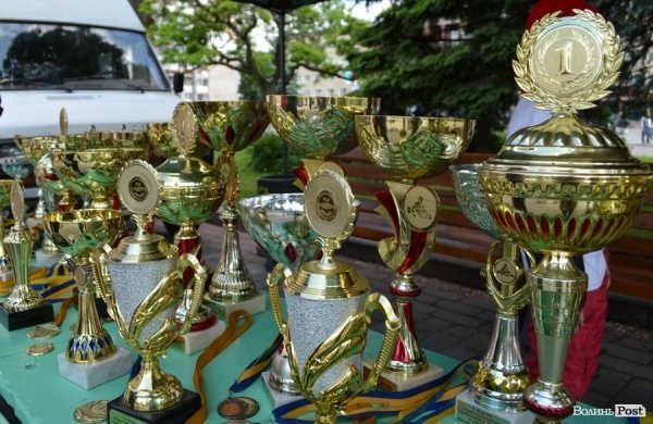 У центрі Луцька – виставка талантів зі всієї області. ФОТО 