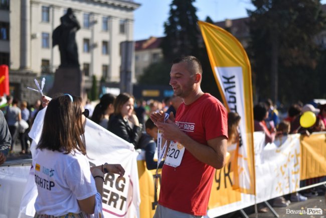 «Бойовий» настрій і віра в себе: як команда «КроШу» підкорювала шостий «Дмитрук Лучеськ Півмарафон». ФОТО*