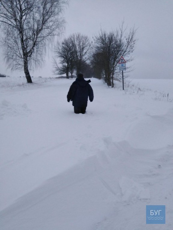 Снігу по пояс: волинська громада – «повністю відрізана від світу». ФОТО