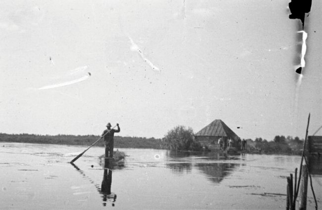 Дітлахи, рибалки та човни: волинське Полісся на фото аргентинки