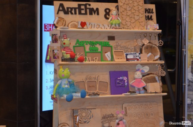 Розіграші, подарунки, вечірка: день закоханих у «ПортCity»