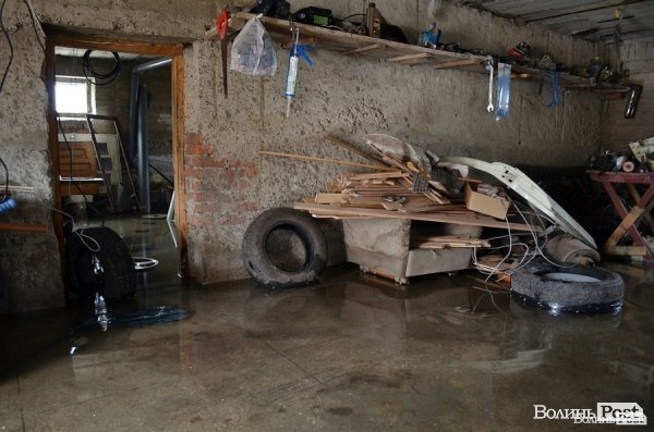 Жителі Малоомелянівського масиву потерпають від великої води